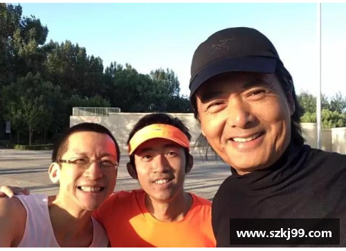 体育明星与普通路人的亲密合影揭示明星风采与平易近人魅力